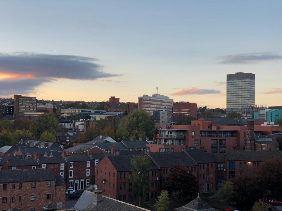 Westone View Villa Sheffield Bagian luar foto