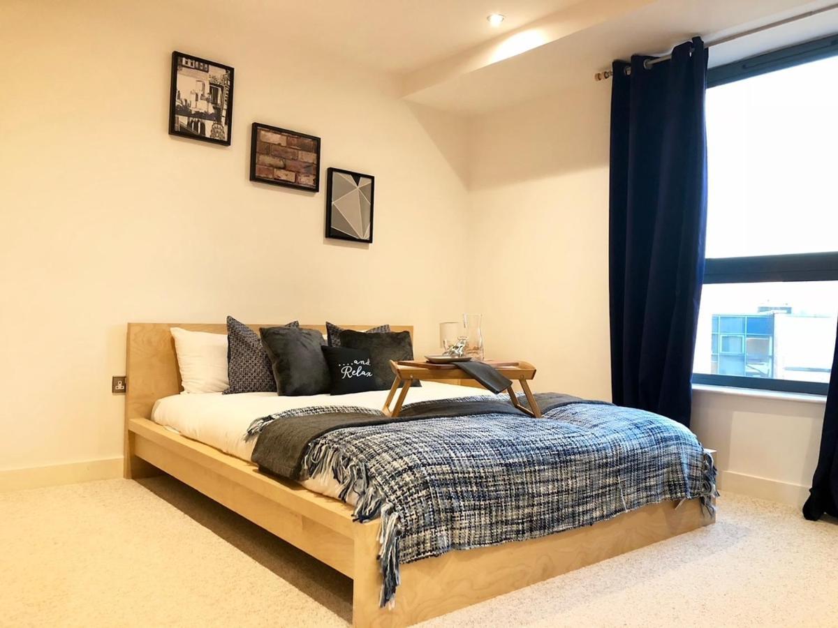Westone View Villa Sheffield Bagian luar foto